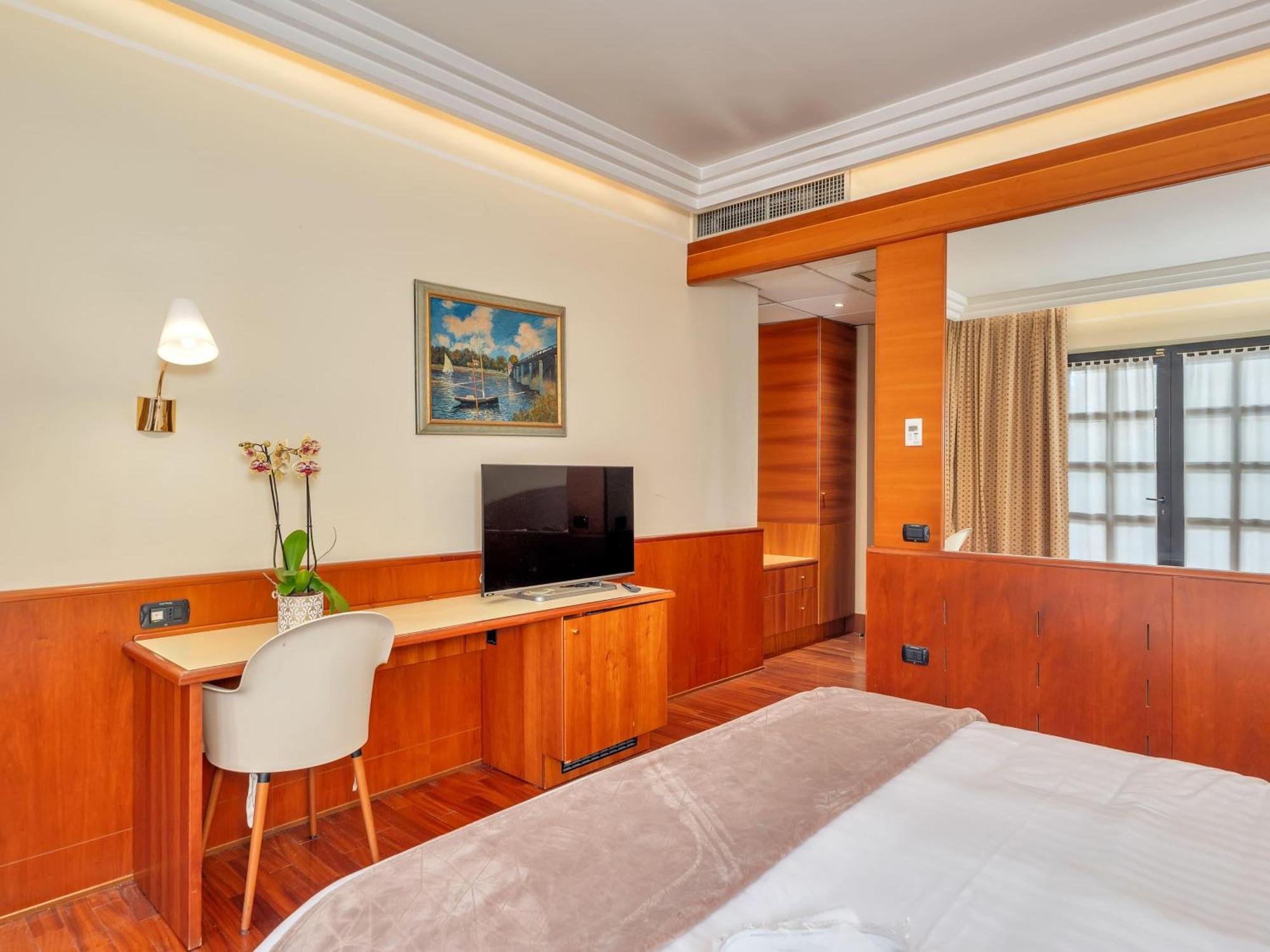 B&B Hotels Hotel Prestige Ornago Exterior photo