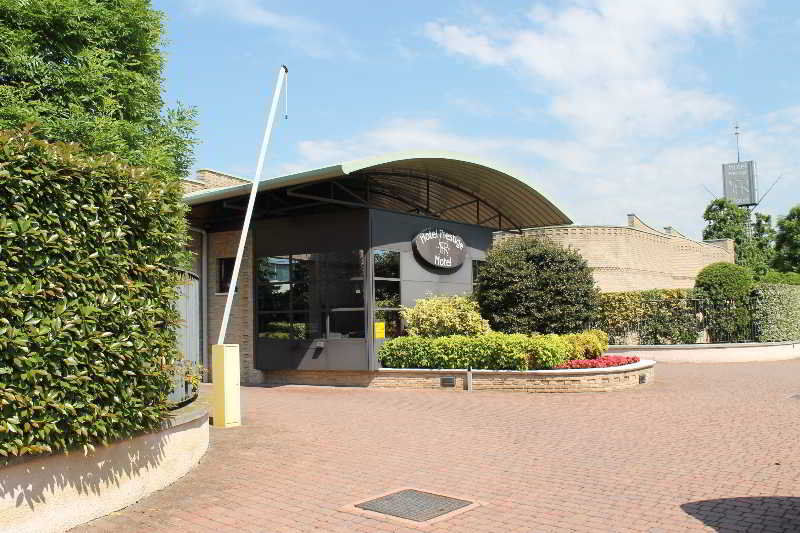 B&B Hotels Hotel Prestige Ornago Exterior photo