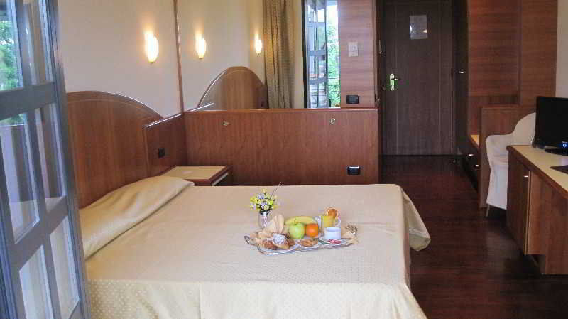 B&B Hotels Hotel Prestige Ornago Exterior photo